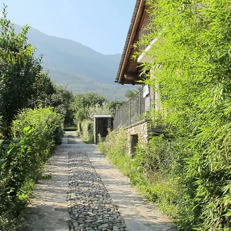 Locazione Turistica Casa Uni Ca Apartament Colico